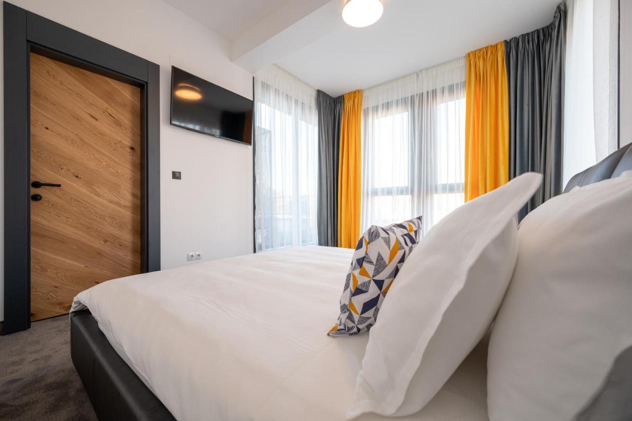 Calvin Aparthotel Oradea Eksteriør bilde