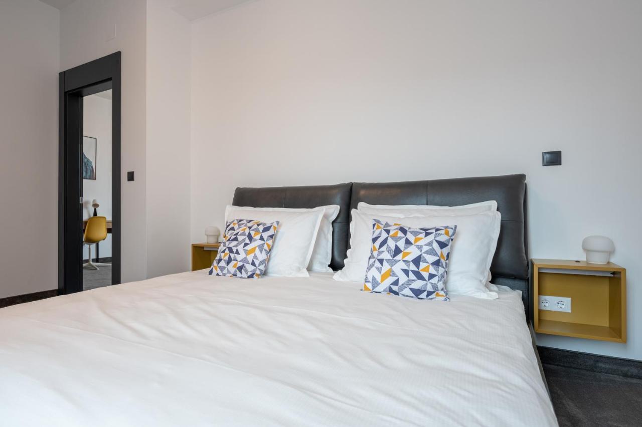 Calvin Aparthotel Oradea Eksteriør bilde