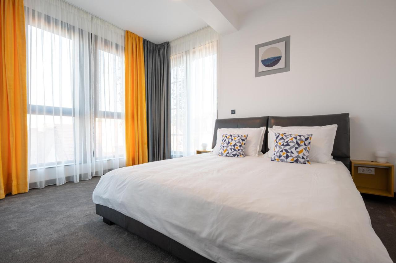 Calvin Aparthotel Oradea Eksteriør bilde