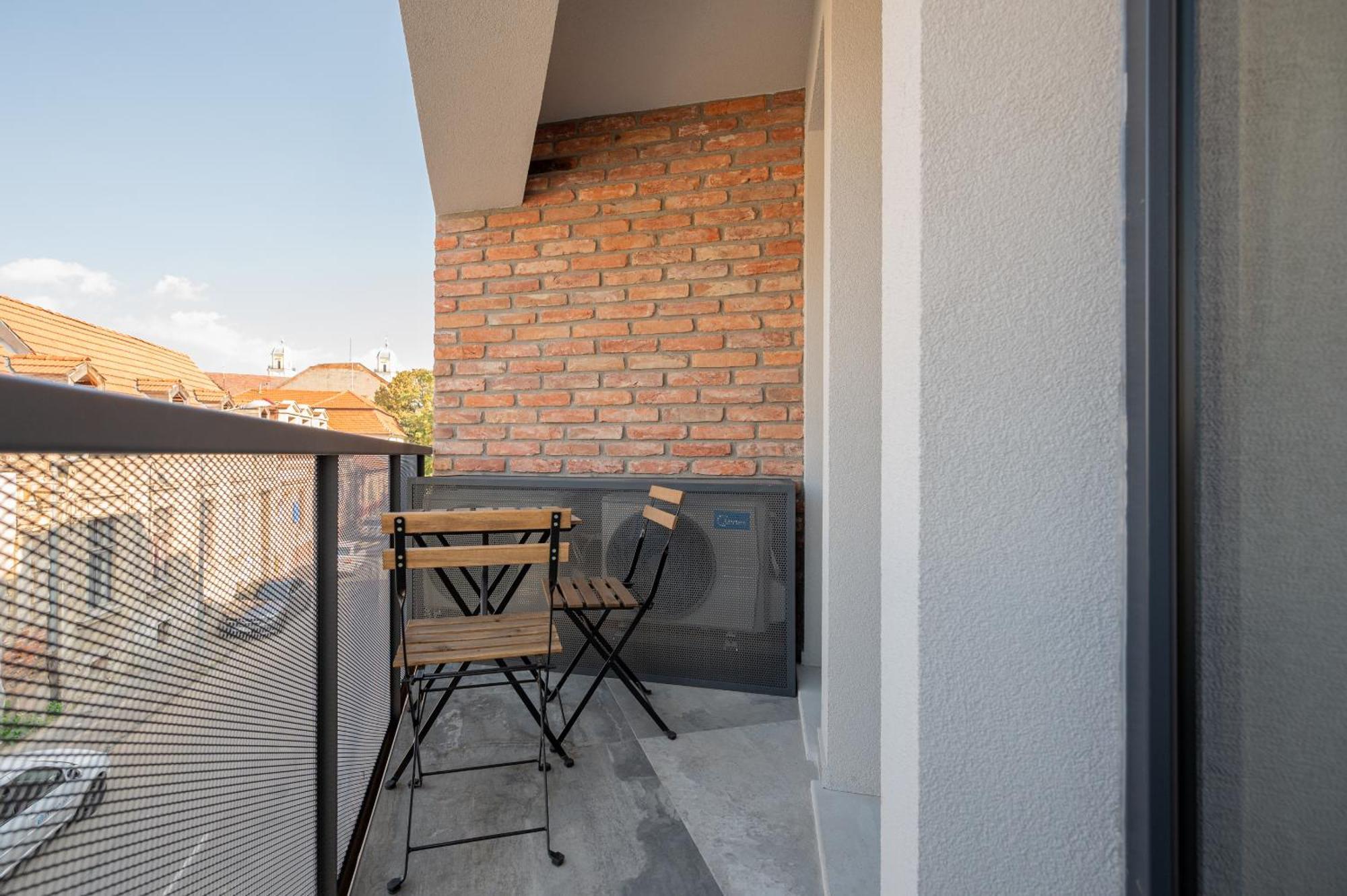 Calvin Aparthotel Oradea Rom bilde